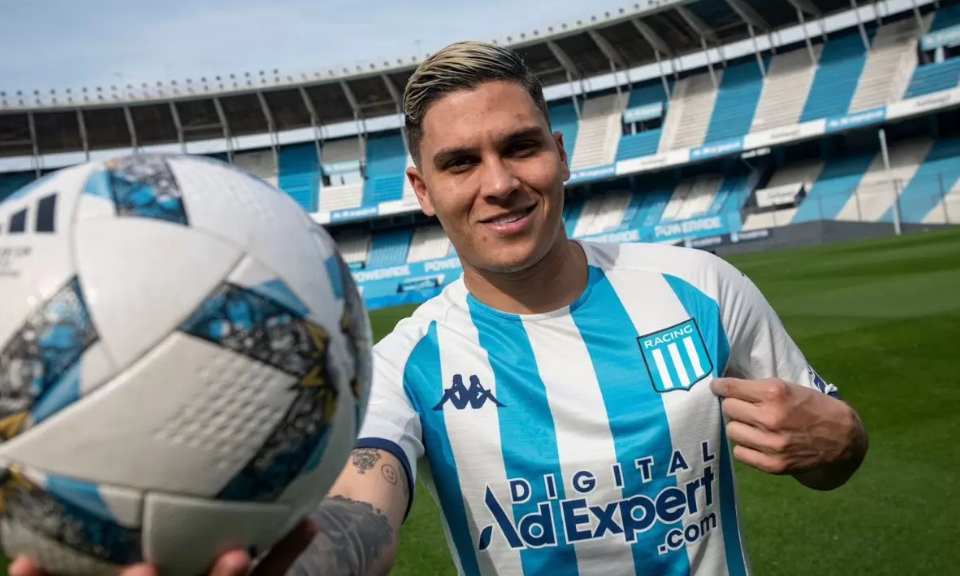 Las dos ofertas que tiene Juan Fernando Quintero para irse de Racing