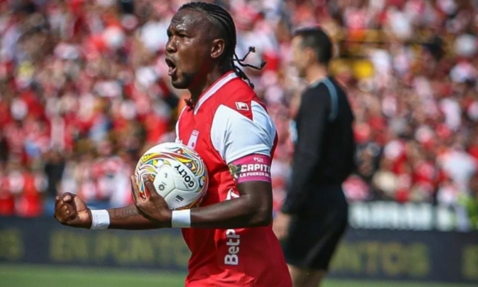 Rechazó Europa: La importante oferta que descartó Hugo Rodallega para seguir en Santa Fe