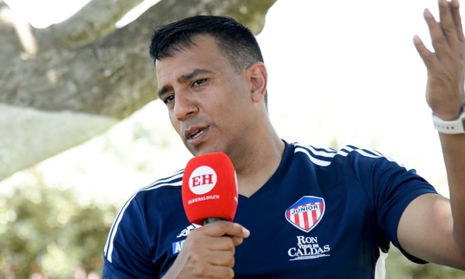 El sueño de César Farías con Junior que ilusiona a los hinchas tiburones